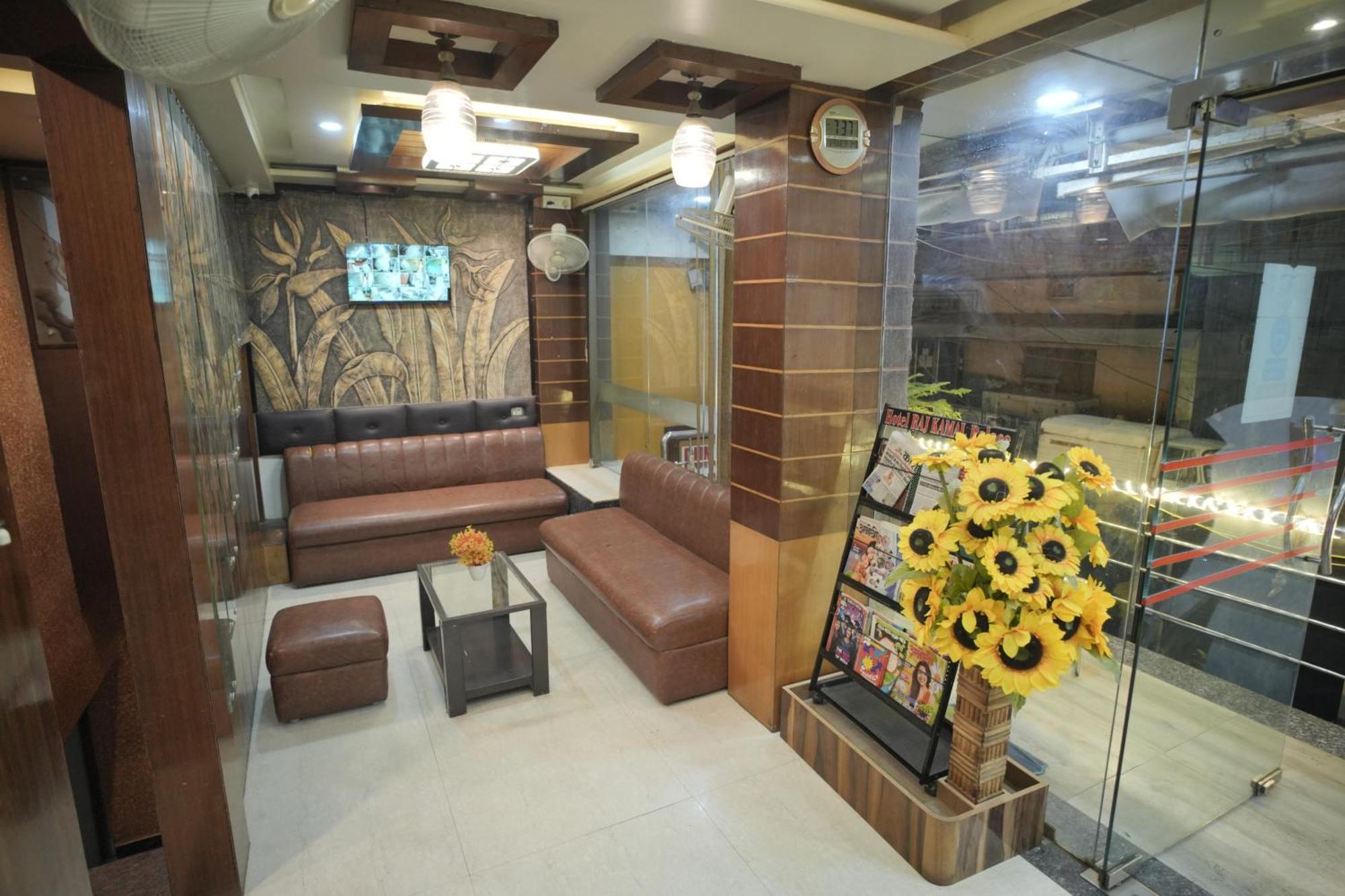 Hotel Rajkamal Near Varanasi Railway Station מראה חיצוני תמונה